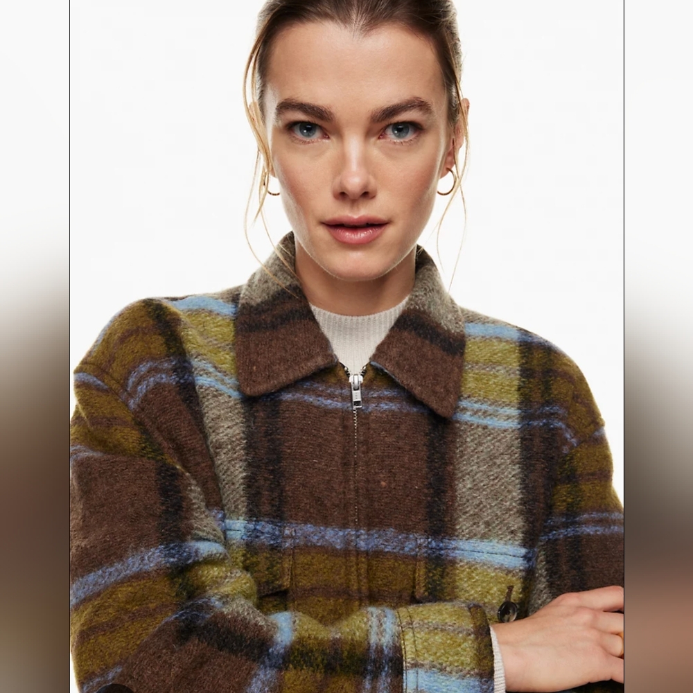 EUC Aritzia:Wilfred Free Utility Shirt Jacket--"Ganna" in green/brown/blue plaid - Picture 3 of 7